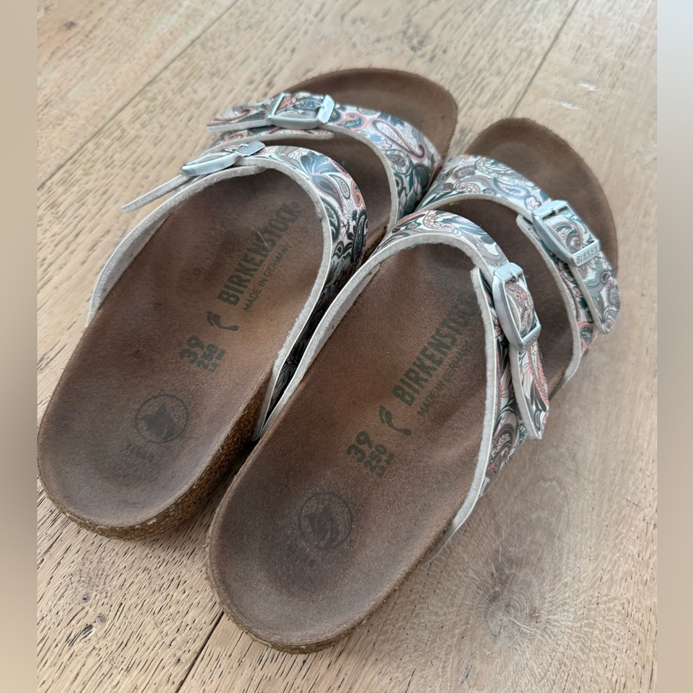 Birkenstock Vegan Floral Sandals - Picture 2 of 6